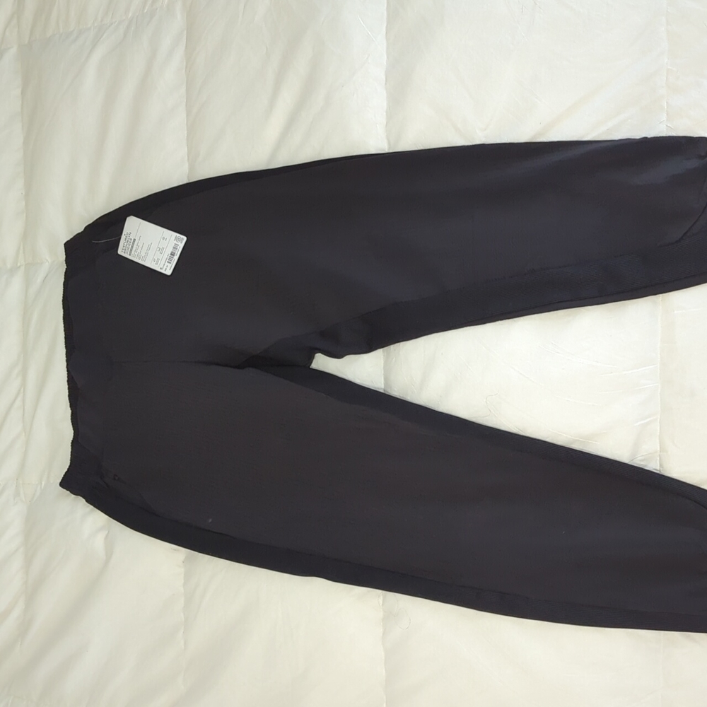 Athlete textured Brooklyn jogger black, 8, NWT